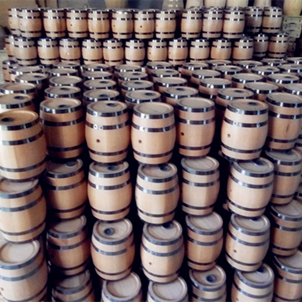 Venta al por mayor fabricante de China barriles de madera de roble barato para la decoración