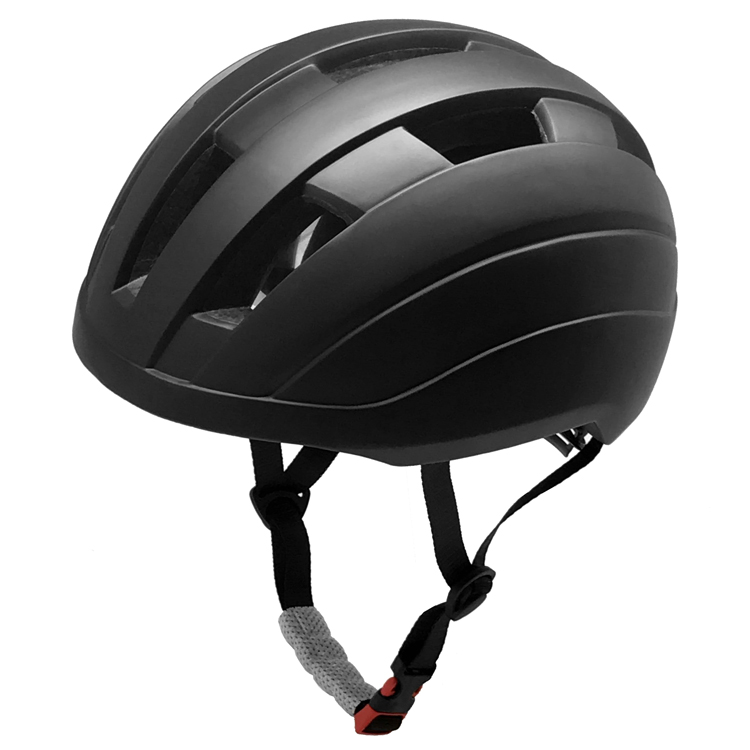 BT /マイク/ LEDライトが付いている新しい到着インテリジェント自転車ヘルメットスマートサイクリングヘルメット