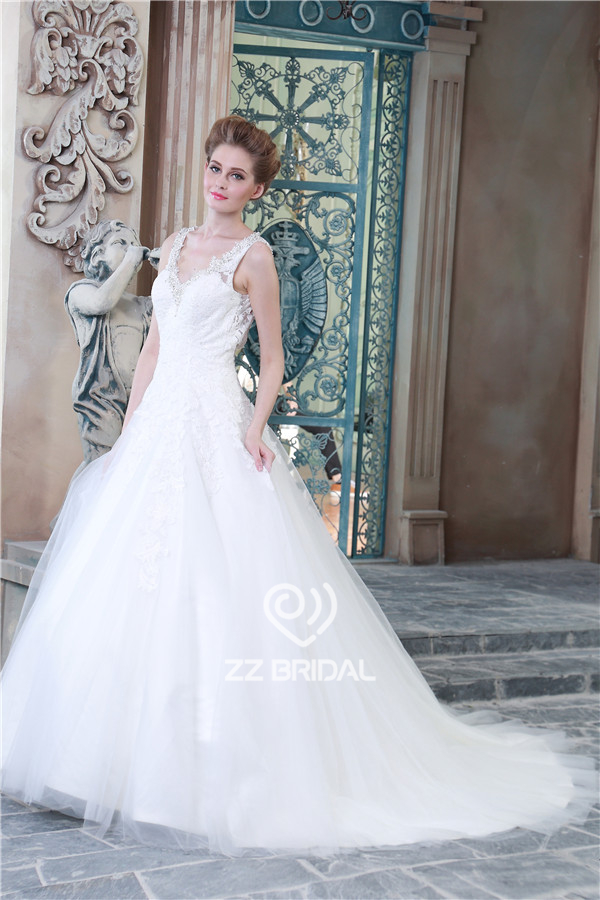 Hohe Maß V-Ausschnitt Schärpe mit beadings backless A-line Hochzeitskleid in China hergestellt