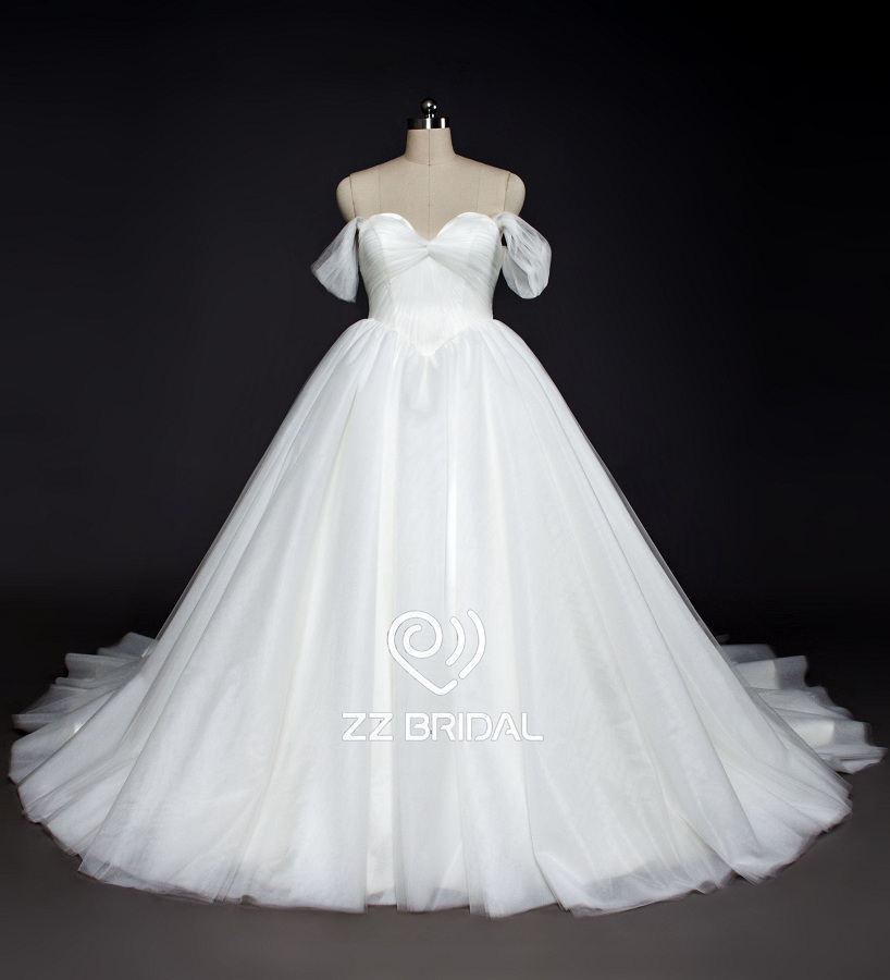 ZZ bridal shoulder strap ruffled ball gown wedding dress