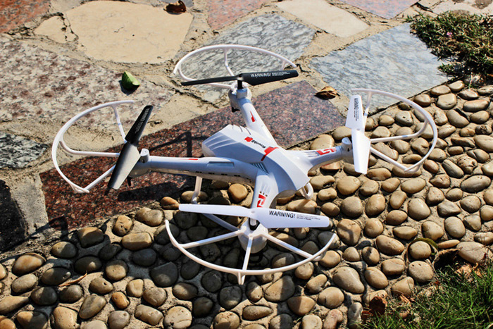 2,4 GHz 6-Axis Wifi FPV cámara 0.3MP RC Quadcopter Drone Con Luz RTF Venta