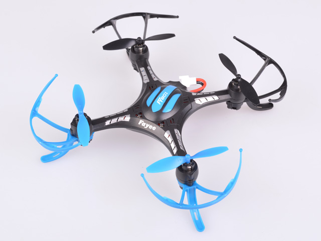 2.4GHz Sky King Helicopter Medium-sized R/C Quadcopter 3D Inverted Flight With Led Light