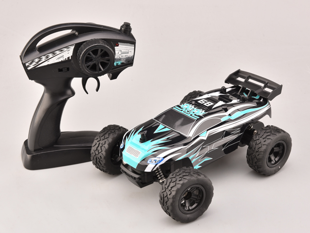 2016 New！ 1:24ミニリモコン玩具RCオフロード車速15KM / H
