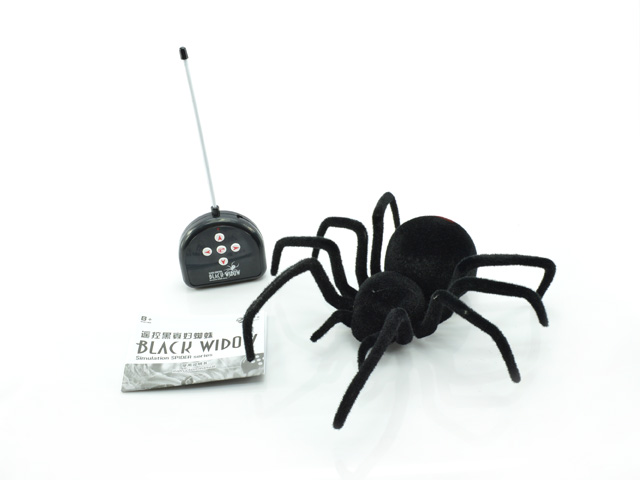 4 canali di controllo remoto del ragno insetti Toy SD00277132