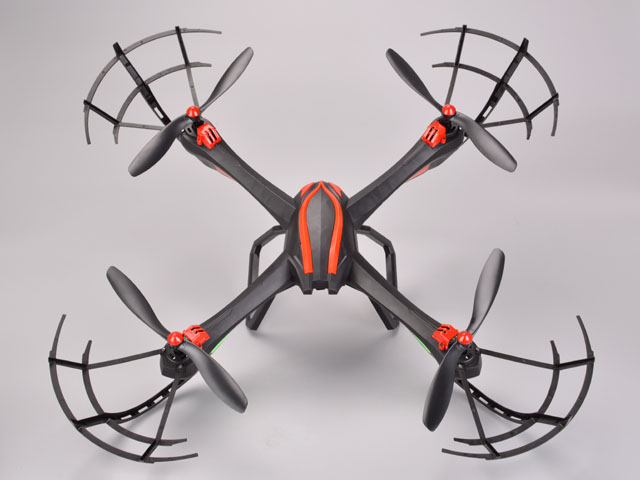 Hot Sale 2,4 GHz 4CH RC Quadcopter met 6-assige gyro Real Time 0,3 MP camera + 4G geheugenkaart 4,3 inch scherm SD00326952
