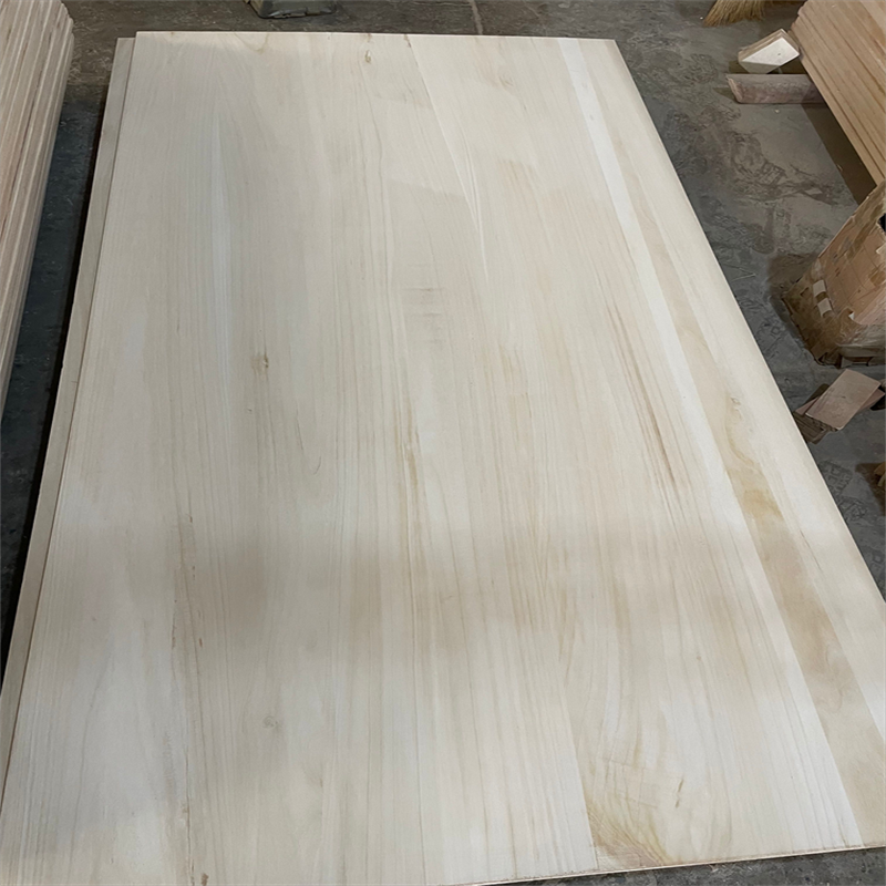 Paulownia木杨树和松木木边缘胶板，用于棺材和棺材套件