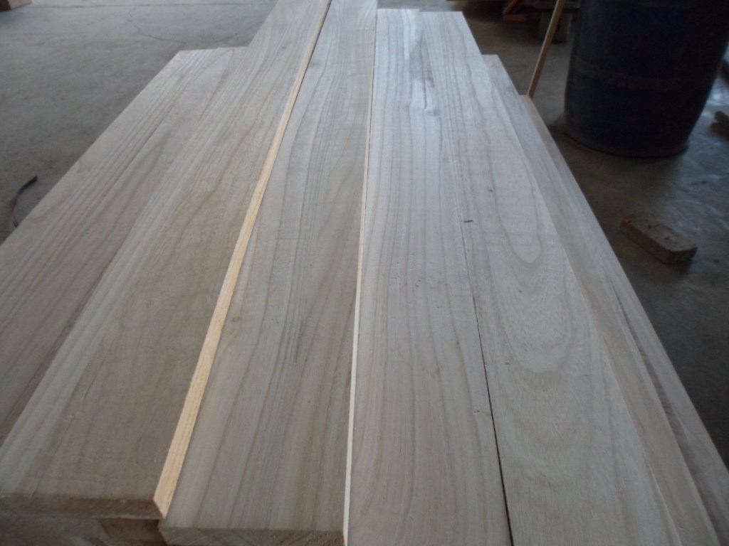 FSC certified surfboard core balsa paulownia wood