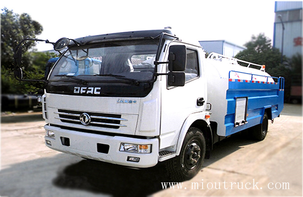 CLW5080GQX4 dongfeng4*2  5CBM road clearing vehicle