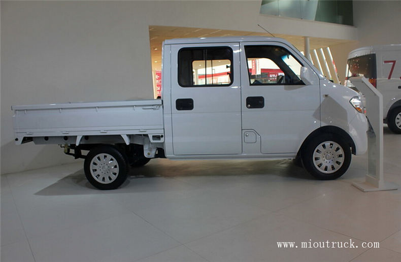 Dongfeng 1.2L 87 hp gasoline 2.3 m Mini Trucks