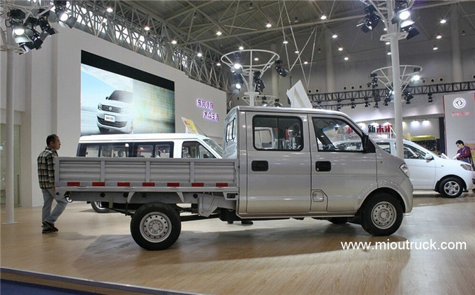 Dongfeng 1.5L 117hp gasoline Double row small trucks