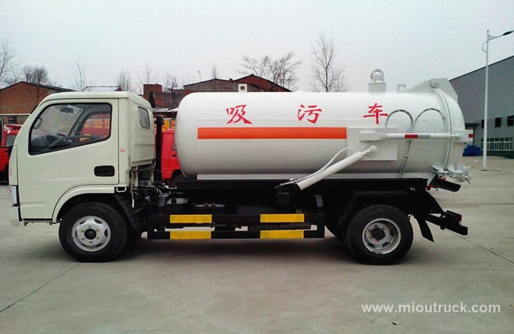 Dongfeng  210hp Cummins Engine  sewage suction truck  4x2 fecal suction truck