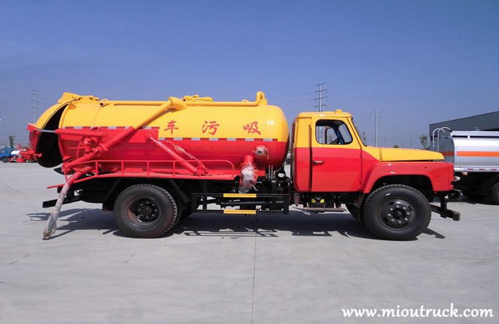 Dongfeng 4x2 6m³ CLW5110GXWT4 esgoto caminhão de sucção