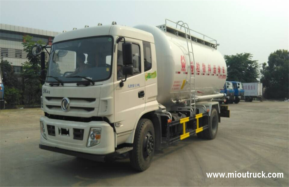 Dongfeng 4 x 2 a granel cemento carretilla polvo material carro China proveedor