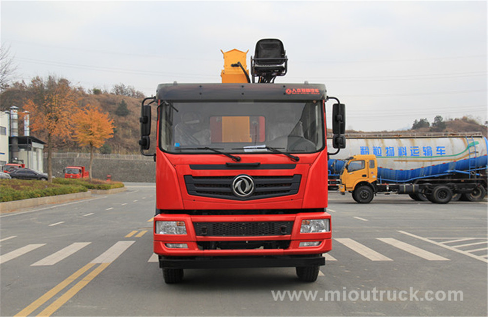 Dongfeng 6X2 Truck Mounted Crane   China supplier for sale
