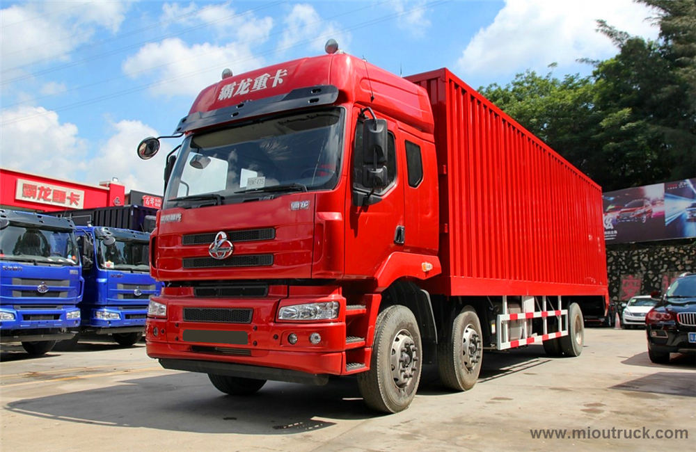 Dongfeng Chenglong M5 6 X2 240 แรงม้า 9.6 เมตรรถตู้รถบรรทุก (LZ1250M5CAT)