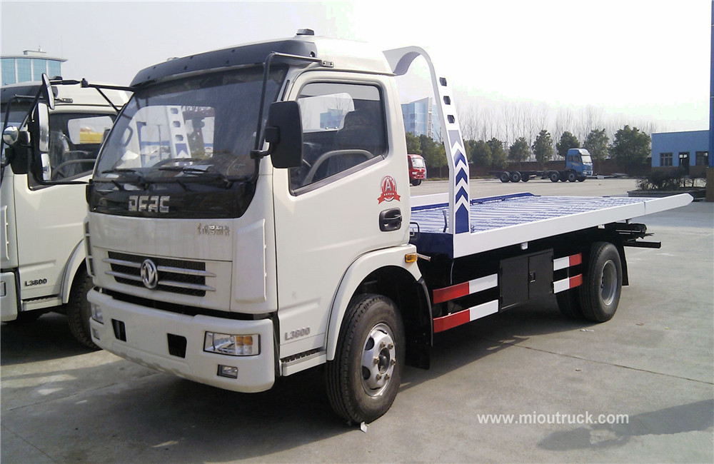 Dongfeng Duolika platform road wrecker truck for rescuing broken cars china manufacturers