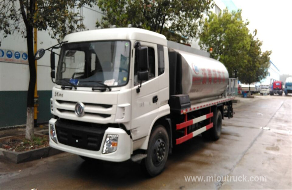Multifunción de Dongfeng 4 X 2 de asfalto pulverización coche surtidor de China para la venta
