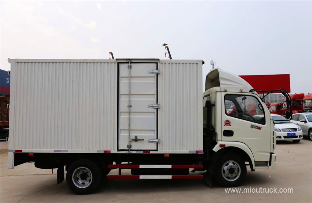 Dongfeng ShenYu YUHU 112 caballos de fuerza 4 x2 4,2 metros solo camionetas de lado (gasolina/GNC)