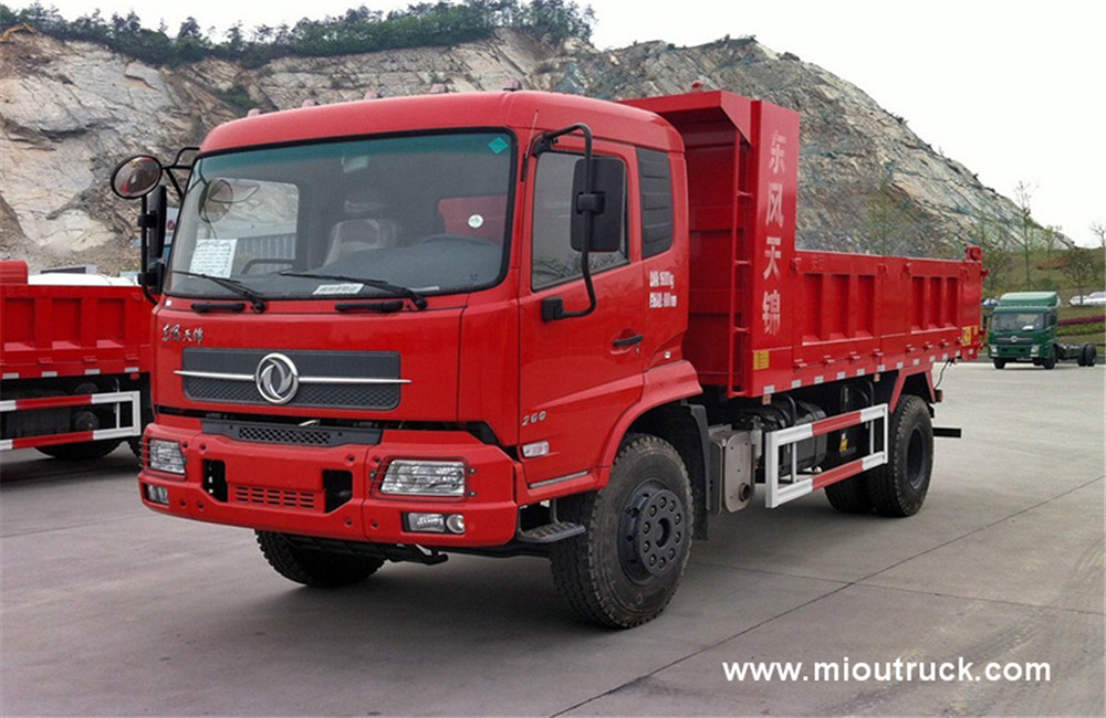 Dongfeng benne 4 x 2 95 chevaux Chine de fournisseur Dongfeng Chaoyang diesel moteur camion à benne basculante