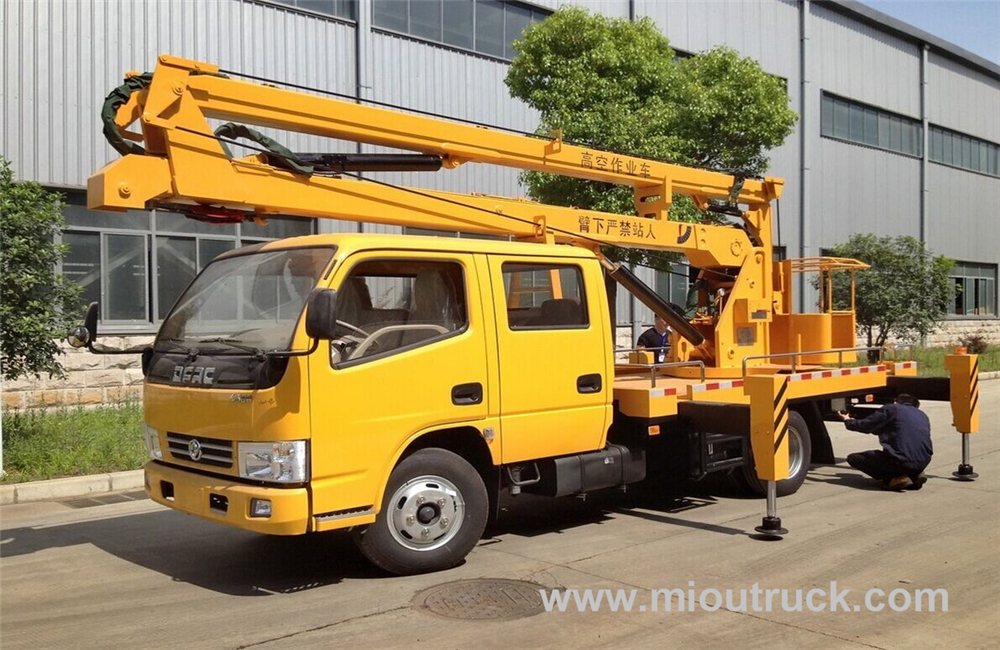 Dongfeng truck chassis Specification High altitude operasyon truck supplier