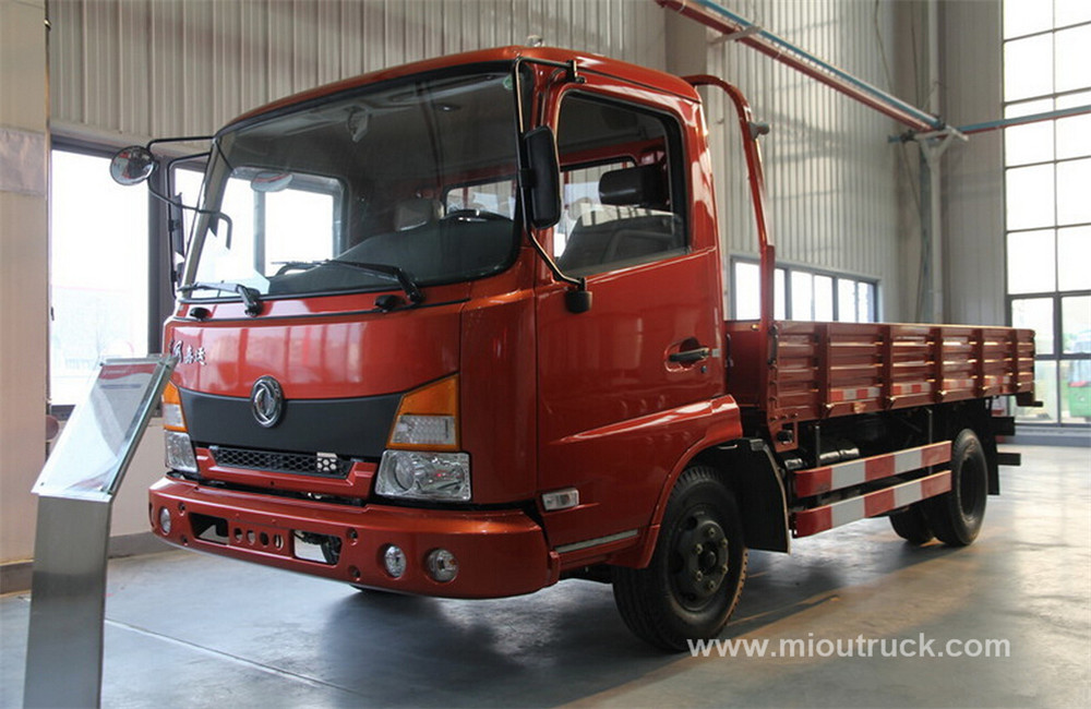 Marca líder euro3 Dongfeng 4x2 130HP 2 ton caminhão de despejo mini