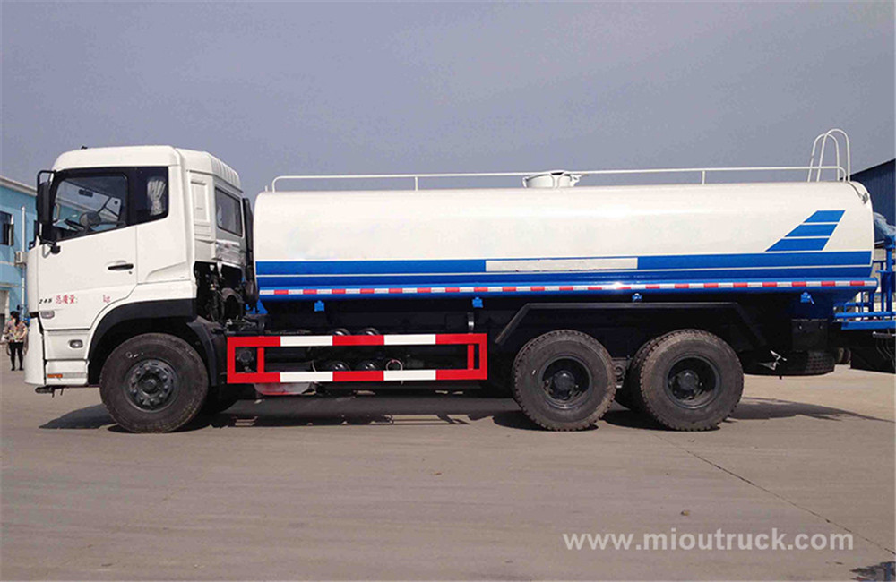 Nuevo diseño Dongfeng 16 toneladas tanque de agua de 10m3, camión cisterna, camión rociadores de agua