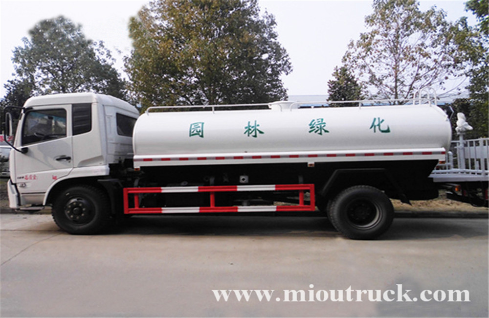 Dongfeng 4x2 15m³ tubig trak para sa sale