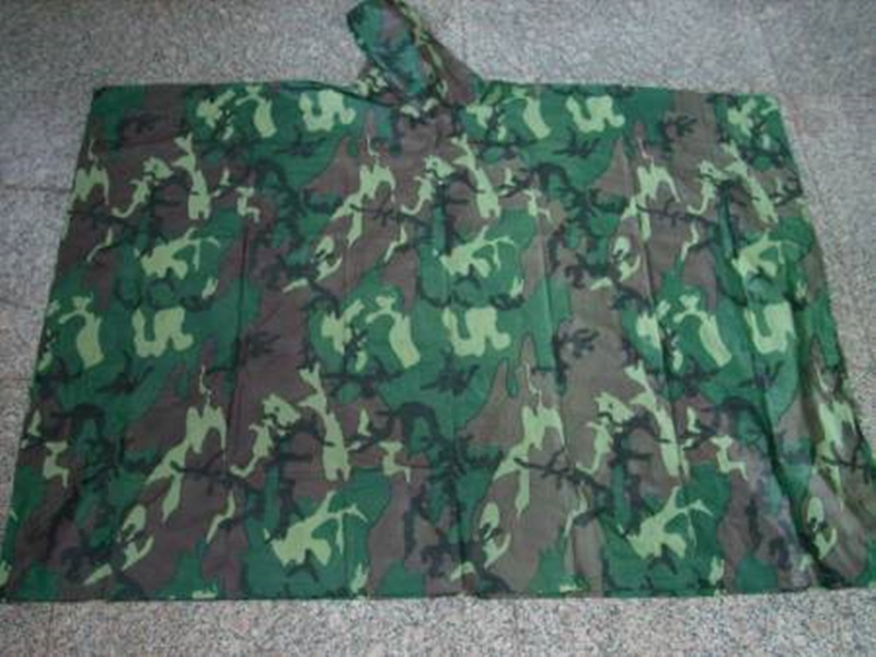 Camouflage PVC Plastic Poncho With Hood