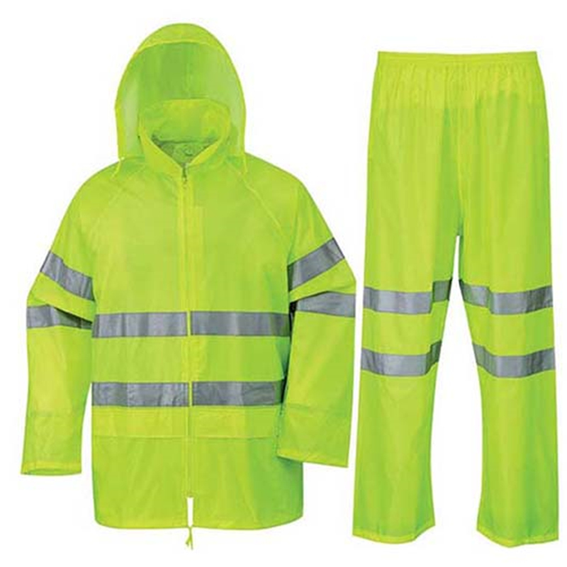 Conception de mode Veste imperméable à capuche PVC Polyester Costume imperméable