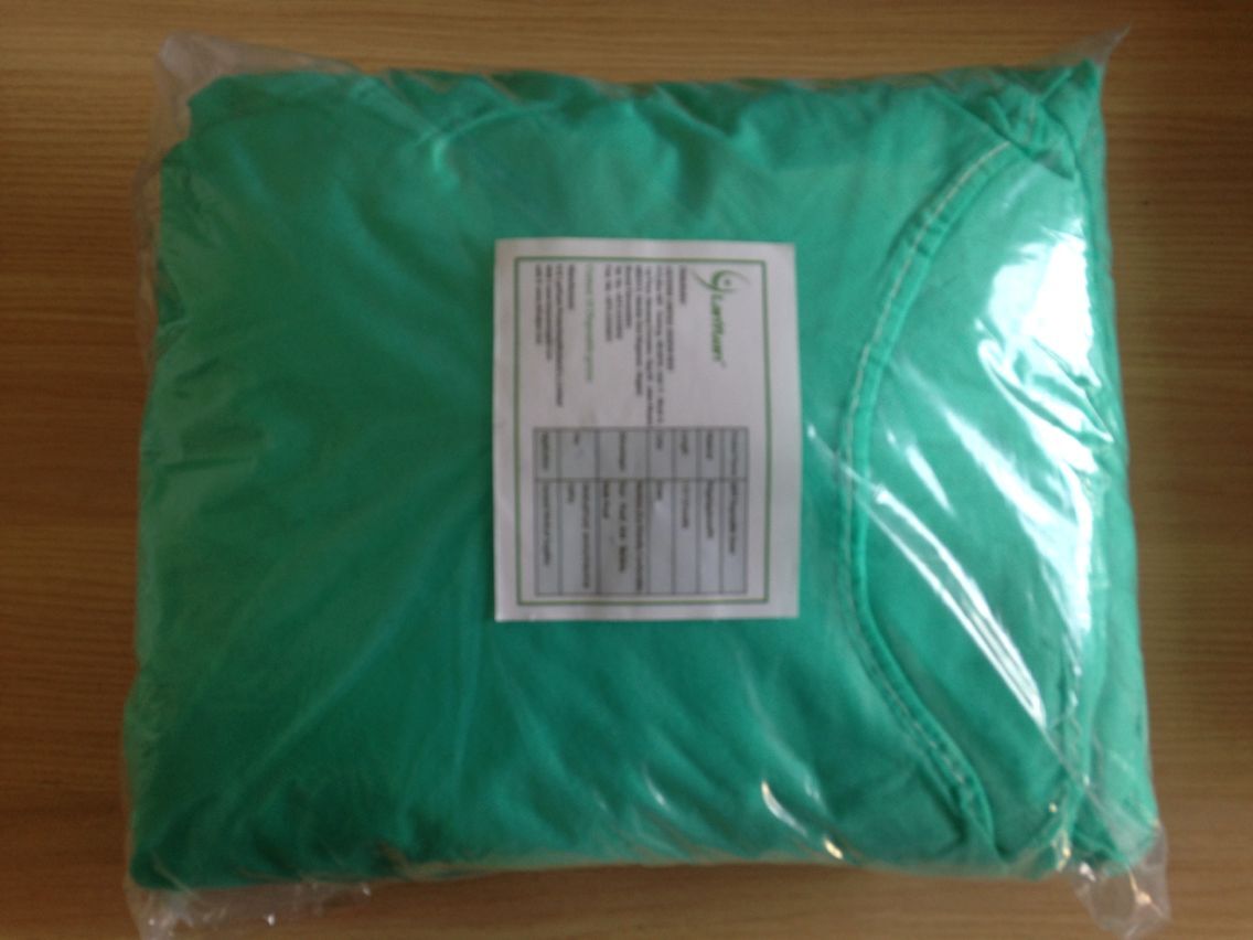 Green Isolation Clothes Used in Anywhere Need Protection