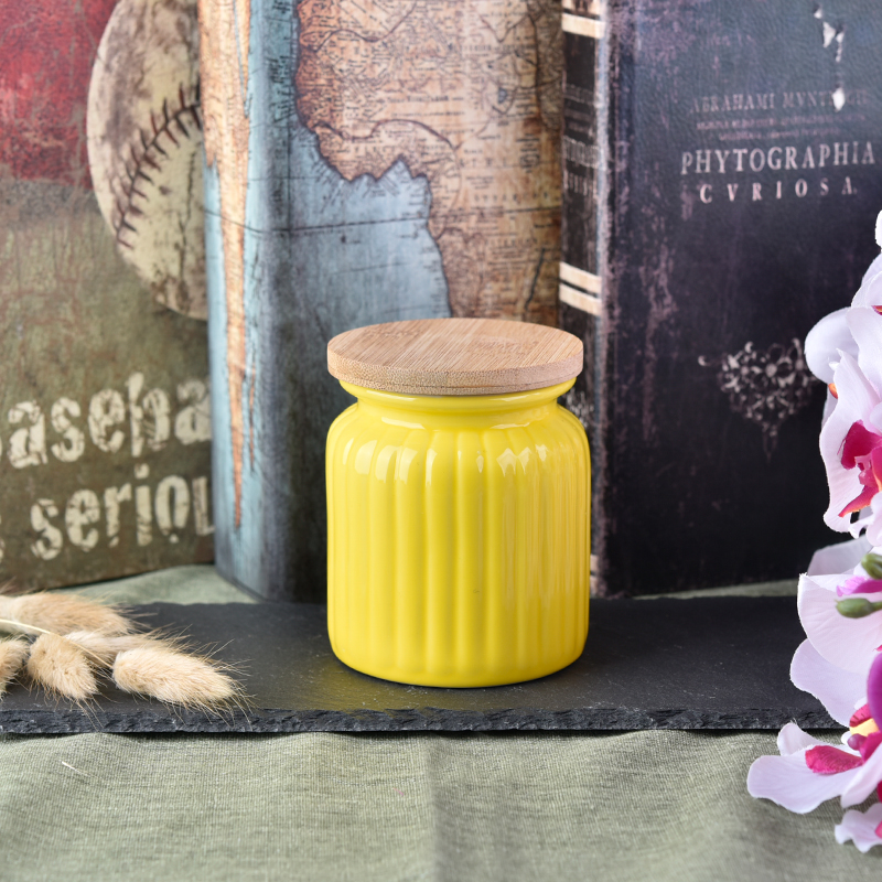 10 oz diseño de calabaza jarras de vela de cerámica amarilla con tapa de bambú