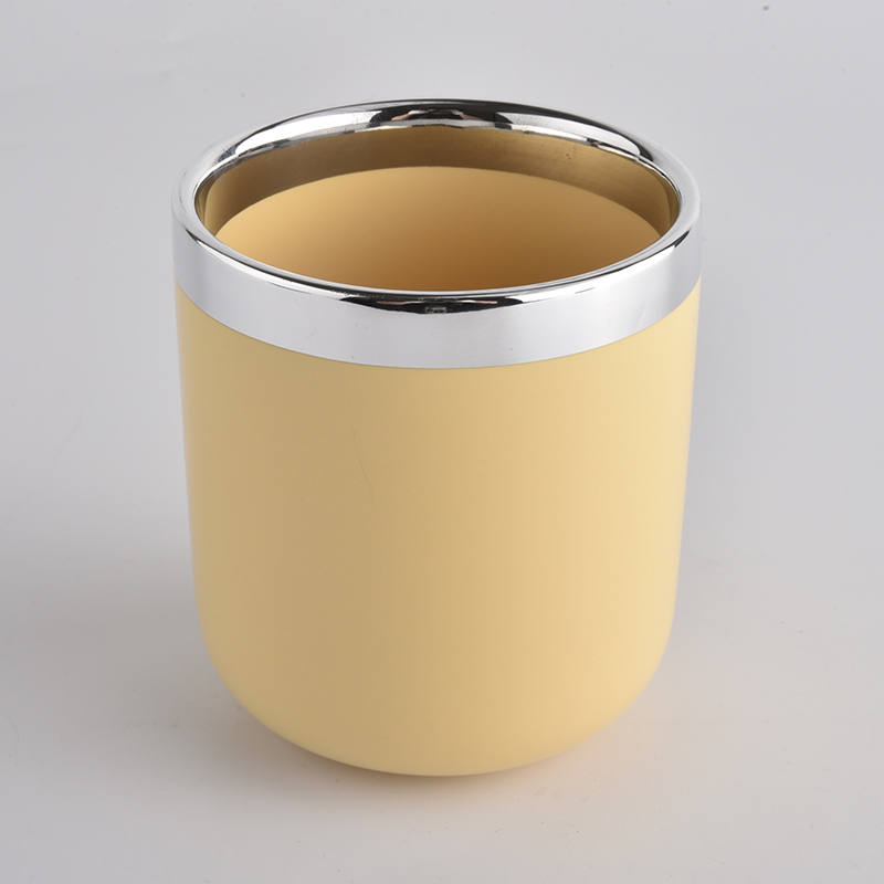 Portacandele in ceramica smaltata giallo latte da 10 once