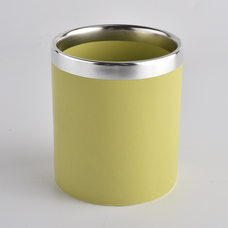 Tarro de vela de cerámica amarillo mate de 14 oz con borde plateado