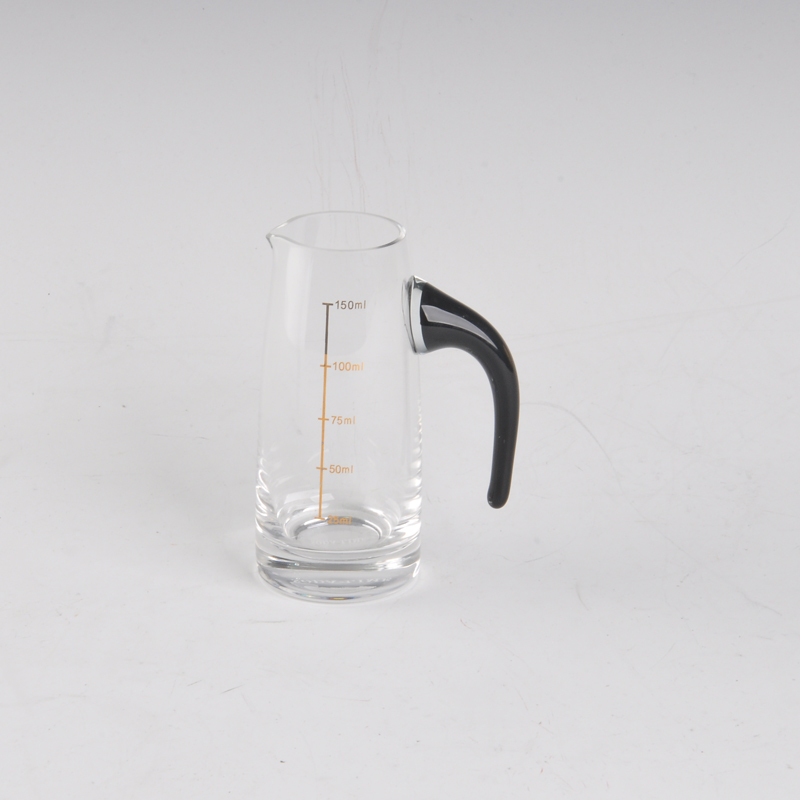 155ml jarra de agua de alto vidrio blanco con la escala de impresión