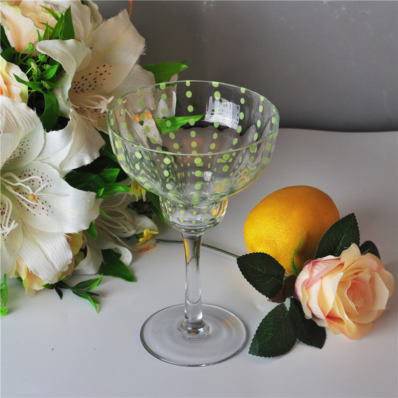 400ml klare mundgeblasene Martini-Glas mit grüner Punkt