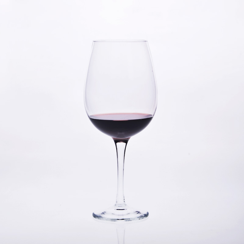 457ml mundgeblasenem Glas Rotwein