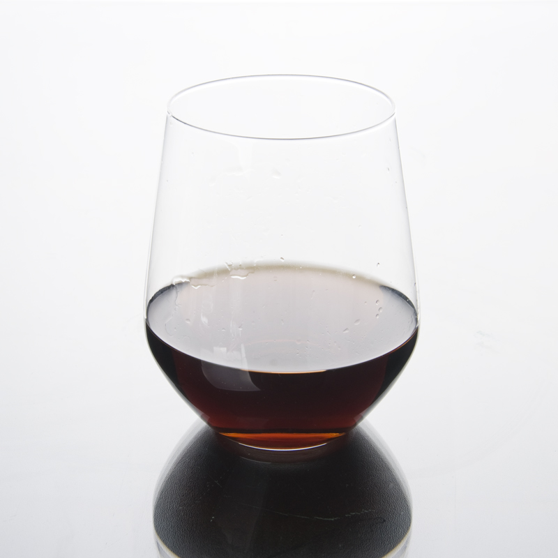 Clear whisky glass cup