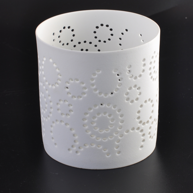 Customized hollowed-out ceramic candle holder