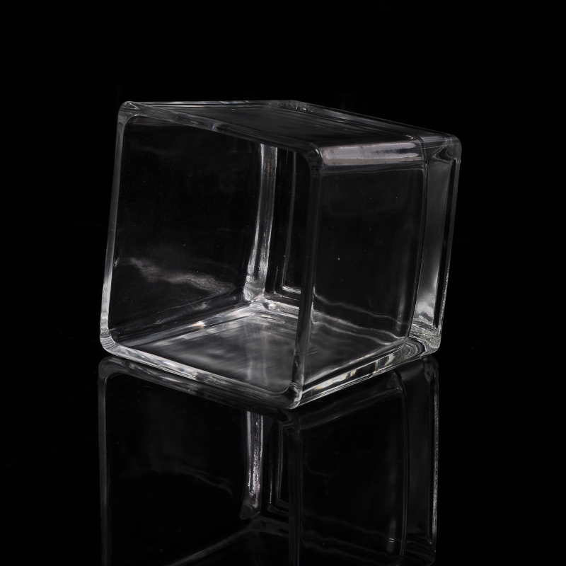 装飾的な正方形のガラスキャンドルジャー