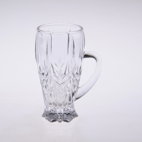 Engraved beer glass cup with handle