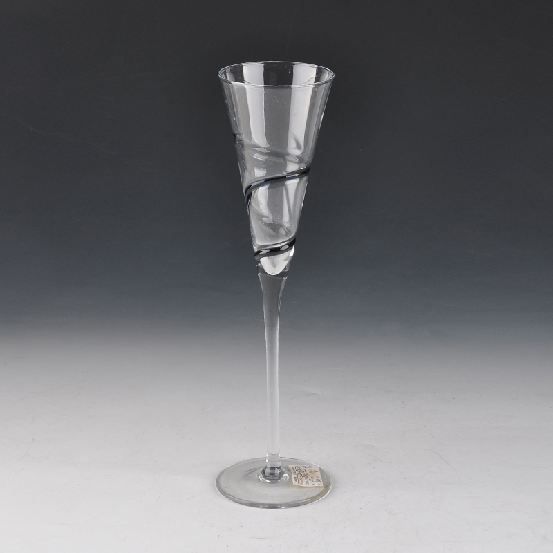 stelo lungo coppa martini colpo di vetro a forma di fiore