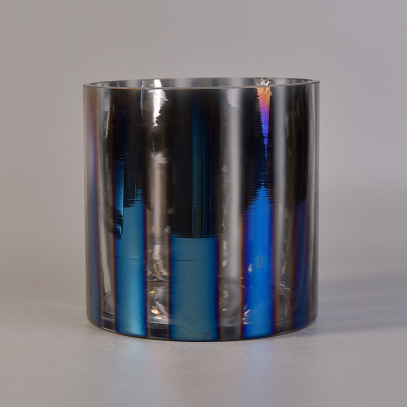 Sostenedores de vela de cristal con los colores de electrochapado