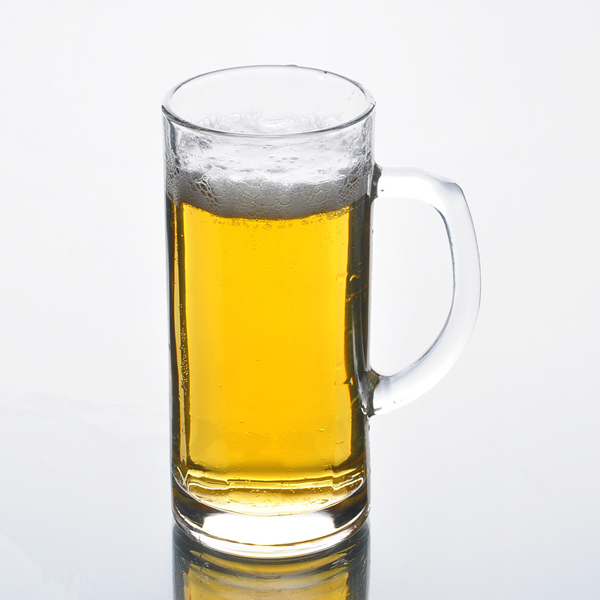 Glass cup with handle for beer