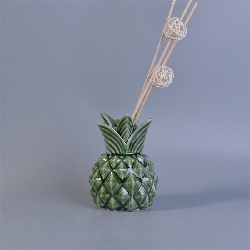 Bouteilles de diffuseur en céramique en forme d'ananas vert avec roseau