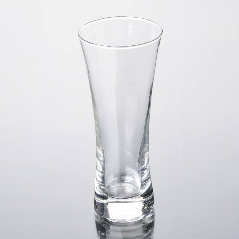 Altura altura beber vaso de vidrio de agua