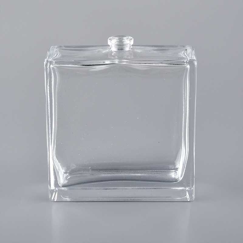 Luksusowa, fantazyjna konstrukcja, pusta, przezroczysta szklana butelka perfum o pojemności 60 ml z rozpylaczem