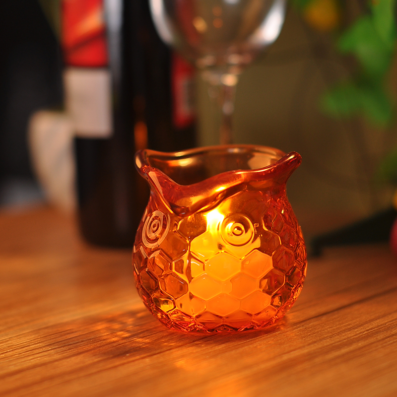 New Arrival Hand Made Personalized Glass Candle Holder With Relief/Embossment