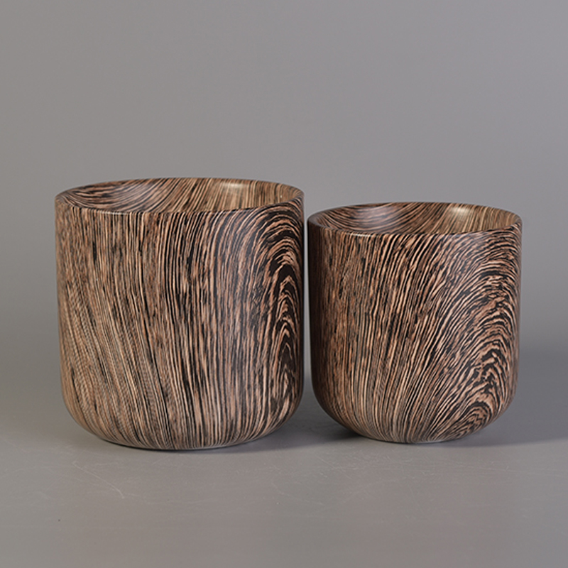 Recipiente para velas de cerámica impreso con grano de madera nuevo