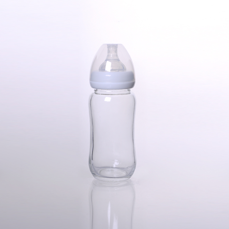 Pyrex borosilicate baby feeding bottle