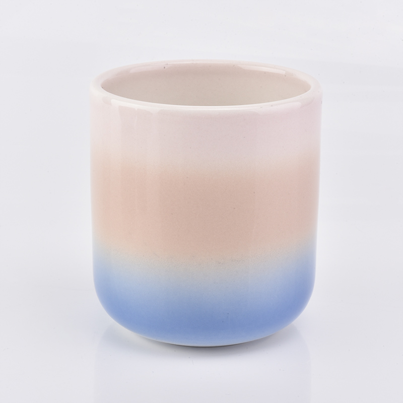 Ceramiczny świecznik o stopniowanym odcieniu tęczy